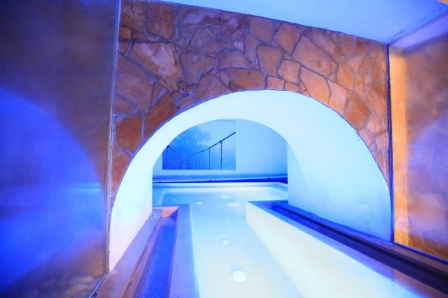 Piscina riscaldata con idromassaggio